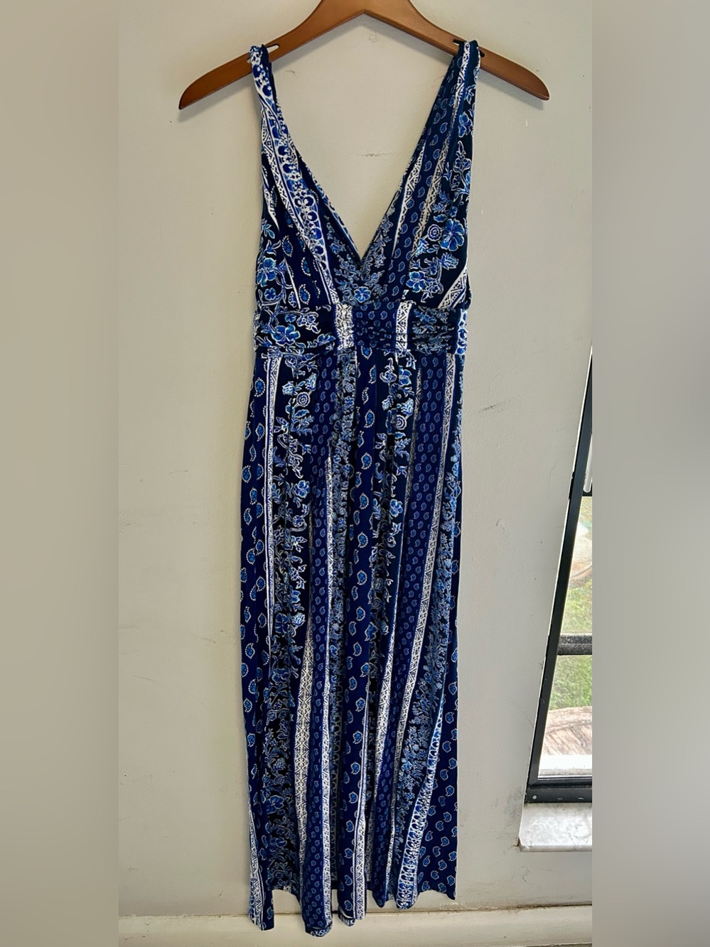 Tommy Bahama Navy and White Floral V-Neck Maxi Dress